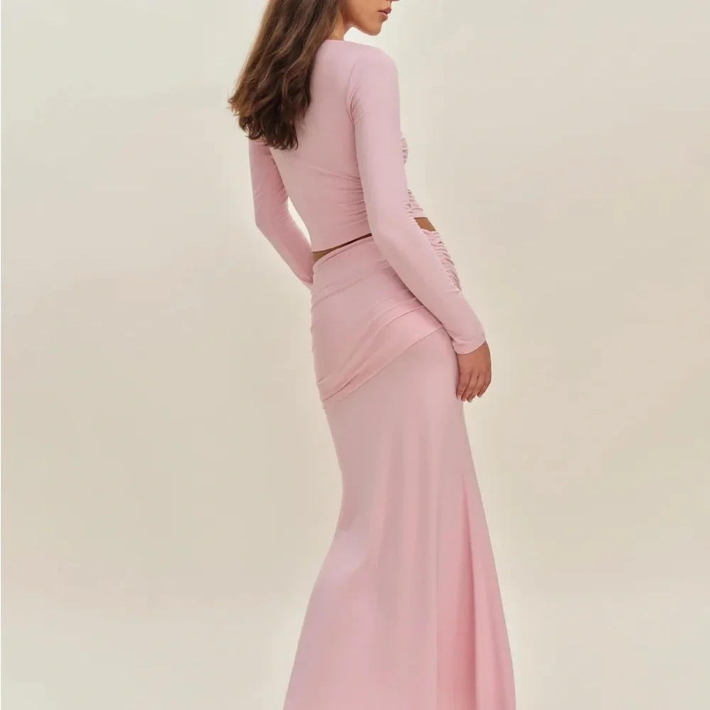 Reformation Two Piece - Picture 2 of 2